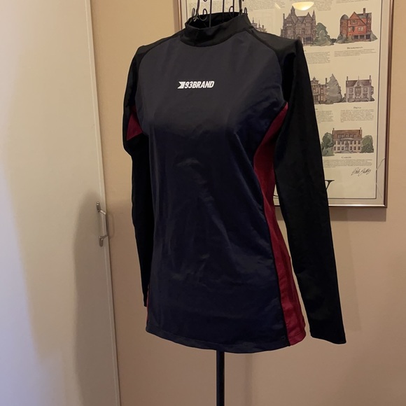 2 Pack Rash Guards - Picture 3 of 8